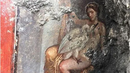 O frescă reprezentând tema mitologică Leda şi lebăda, descoperită la Pompei