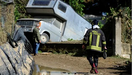 Cel puţin 30 de oameni au murit până acum în inundaţiile din Italia. Sicilia a fost cea mai afectată. Galerie FOTO