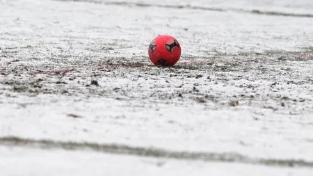 Ţucudean, revoltat că trebuie să joace fotbal în ger: 