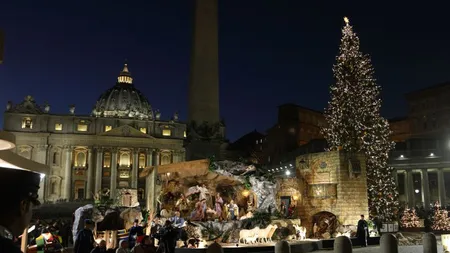 Bradul de Crăciun a fost instalat în Piaţa Sf. Petru de la Vatican