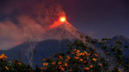 Vulcanul Fuego a erupt. Mii de persoane au fugit din calea erupţiei GALERIE FOTO