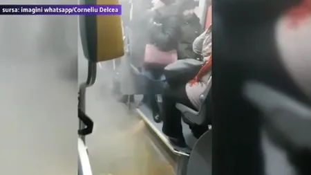 Autobuz Otokar inundat cu apă clocotită de la instalaţia de încălzire defectă. Un altul s-a oprit în mijlocul străzii. Poziţia STB