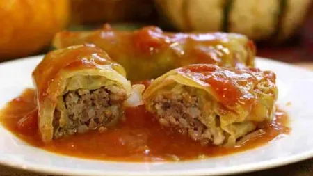 Sărbători de iarnă. Sarmale din carne de curcan