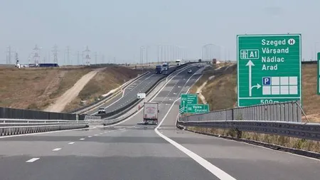 Femeie tâlhărită pe Autostrada A1 după ce a oprit într-o parcare