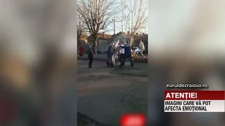 Val de atacuri asupra poliţiştilor. Mai mulţi agenţi au ajuns la spital după ce au fost snopiţi în bătaie