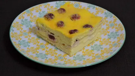 Lasagna dulce, cu brânză şi vişine