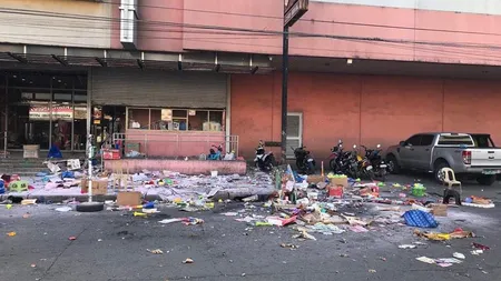 Explozie la mall, în ajun de An Nou. Sunt morţi şi răniţi, imagini cu oamenii care fug îngroziţi pe stradă VIDEO