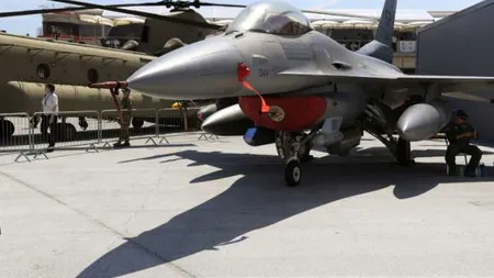 Slovacia se dotează cu avioane de luptă F-16