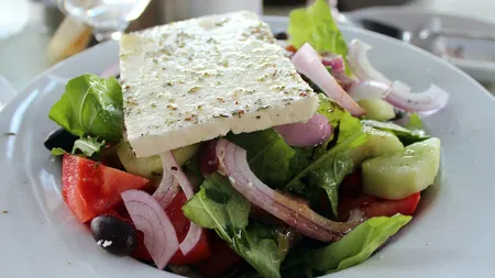 Salată bulgărească