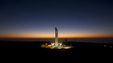 SpaceX a lansat o rachetă cu 64 de sateliţi la bord, cel mai mare transport american de acest fel