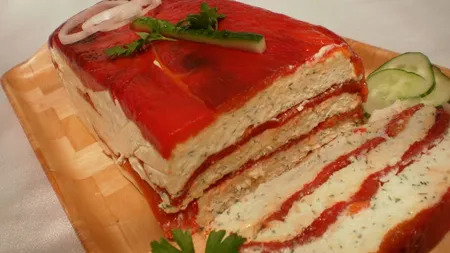 Reţete pentru Revelion: Terina de ardei şi pastă de brânză