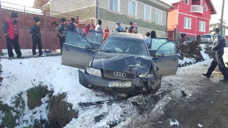Cinci persoane, printre care şi un copil de 4 ani, au fost rănite în urma unui accident în Sibiu