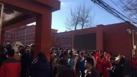 Un bărbat înarmat cu un ciocan a intrat într-o şcoală, în China. 20 de elevi au fost răniţi