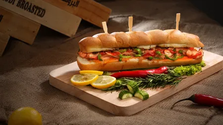 Ciabatta cu carne de vită, muştar şi inele de ceapă