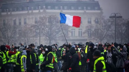 Noi ciocniri între vestele galbene şi jandarmi la Paris