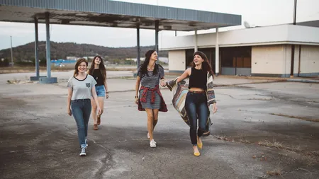 11 reguli pentru creşterea adolescenţilor