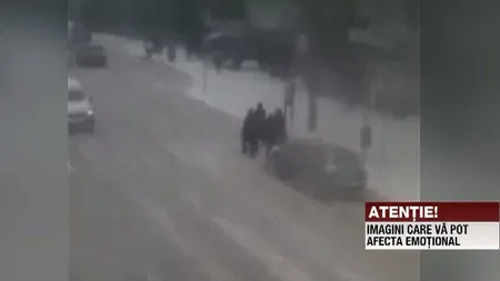 Pietoni spulberaţi pe o trecerere de pietoni din Suceava
