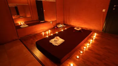 Razie în cluburi şi saloane de masaj din Bucureşti