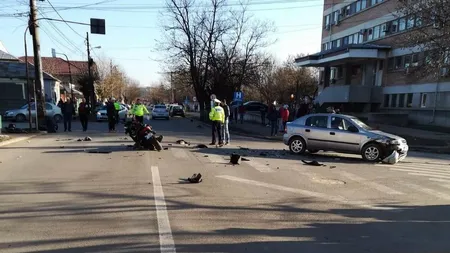 Accident grav în Roşiorii de Vede: Un tânăr motociclist a intrat în comă profundă după ce a fost lovit de o maşină