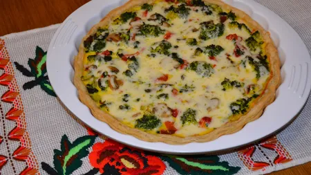 REŢETA ZILEI: Tartă cu broccoli, ardei şi ciuperci