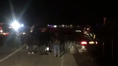 Accident cu un microbuz şi două maşini în Olt