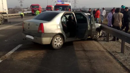 Carambol pe pod, în Constanţa. A fost implicat şi un tir, două persoane au fost rănite FOTO