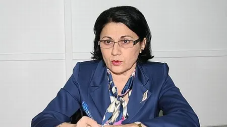 Ecaterina Andronescu, la Parlament: Nu am desfiinţat niciodată şcoala profesională