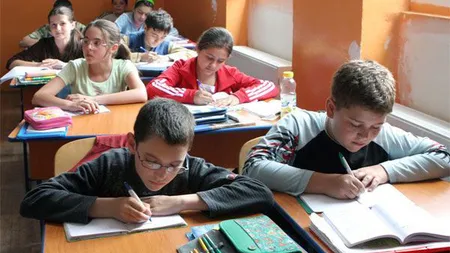 STUDIU EDUCAŢIEI: 9 din 10 români din mediul urban cred că şcoala nu e adaptată meseriilor din viitor