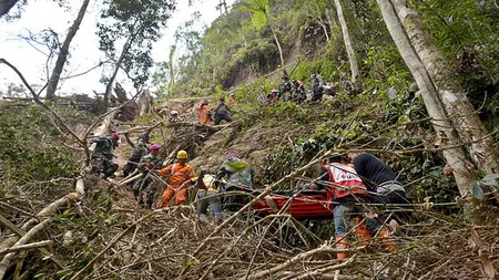 Bilanţul morţilor din mina prăbuşită în Indonezia a crescut la 16