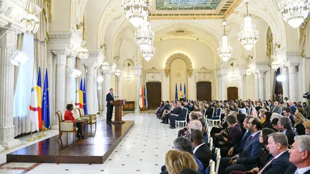 Iohannis: Românii aşteaptă de la clasa politică să dea dimensiunilor cetăţeniei democratice un conţinut contemporan