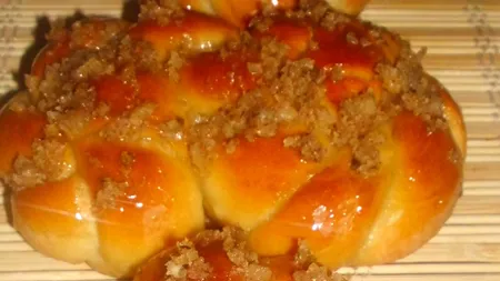 MUCENICI MOLDOVENESTI ŞI MUCENICI MUNTENESTI (FIERTI). Cele mai delicioase reţete de la bunica VIDEO