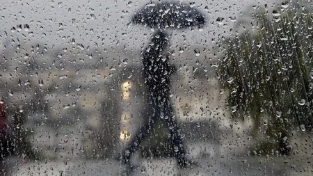 MAE român, atenţionare pentru călătorie în Grecia: cod portocaliu de furtuni puternice şi ploi