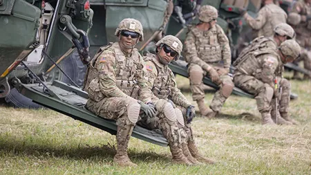 Polonia vrea să deschidă o bază militară americană pe teritoriul său