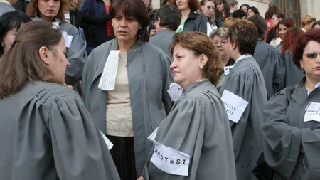 Protest al grefierierilor. Delegaţia nu a fost primită la discuţii la Palatul Victoria