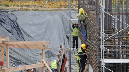 Sancţiuni contravenţionale de peste 30.000 de lei, aplicate dezvoltatorilor imobiliari din Bucureşti