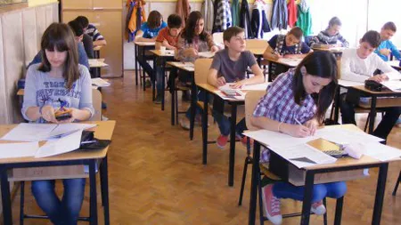 Subiecte Simulare Matematică: Subiectele grilă sunt o treime din notă