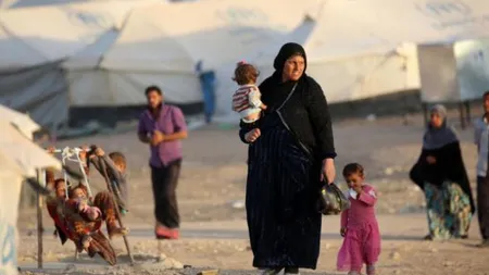 Tragedie în Siria. Zeci de persoane, majoritatea copii, au murit în drum spre o tabără de refugiaţi din Siria