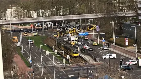 Împuşcături la Utrecht, sunt mai multe victime. Un bărbat care a deschis focul în tramvai a fost arestat UPDATE