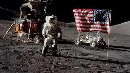 Trump trimite astronauţi pe Lună
