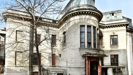 O vilă neoclasică din Bucureşti, fost sediu Gestapo, este scoasă la vânzare cu 1,5 milioane de euro. Are 34 de camere