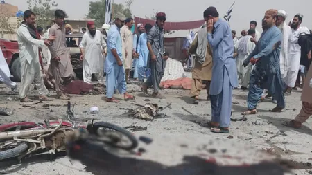 Explozie într-o piată, în Pakistan. Atacul, revendicat de talibanii. Cel puţin 20 de persoane au fost ucise, iar alte 48 rănite