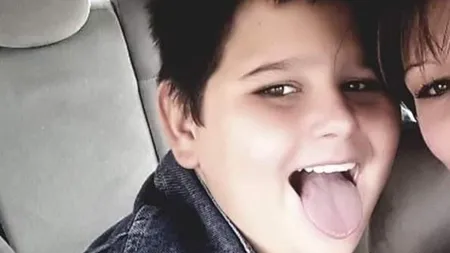 Băieţel de 11 ani, mort în maşina blocată de trafic. Mama lui nu a mai putut să îl salveze