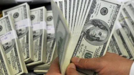 Un miliardar a retras 10 milioane de dolari din bancă doar pentru a se uita la ei