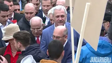 Liviu Dragnea şi Viorica Dăncilă, în vizită la Iaşi. Liderul PSD, huiduit la terminarea conferinţei