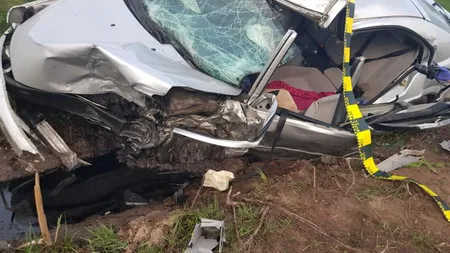 Tragedie în Sâmbăta Mare. Doi copii de 11 luni şi 5 ani au murit într-un grav accident rutier. Şoferul vinovat a scăpat nevătămat FOTO