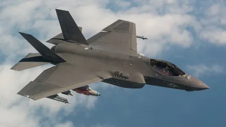 Pentagonul anunţă că a suspendat livrările de avioane de vânătoare invizibile F-35