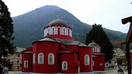 4 motive sa petreci sarbatorile de Paste in Grecia