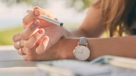 Philip Morris şi-a făcut companie de asigurări şi încurajează oamenii să renunţe la fumat