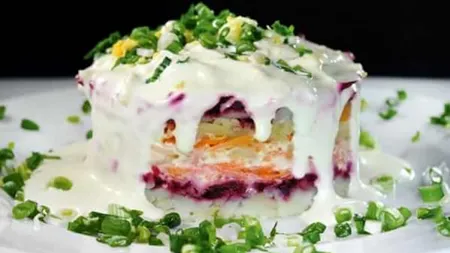 Salată rusească cu scrumbie afumată.  Mod de preparare pentru această delicatese