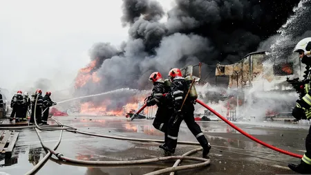 Incendiul de la Afumaţi a fost stins